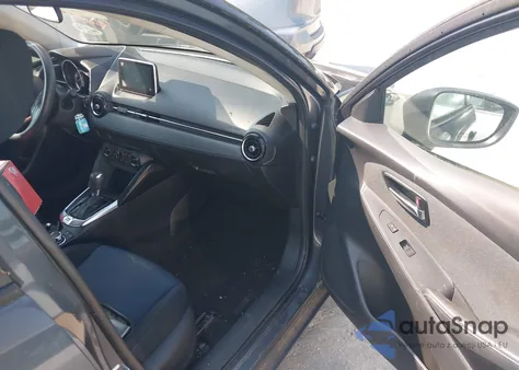 2016 Scion Ia from USA, damaged, VIN 3MYDLBZV8GY108614